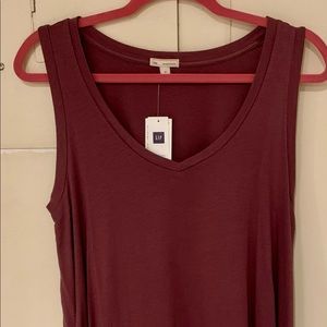 Brand new w/ tags GAP V-neck tanks